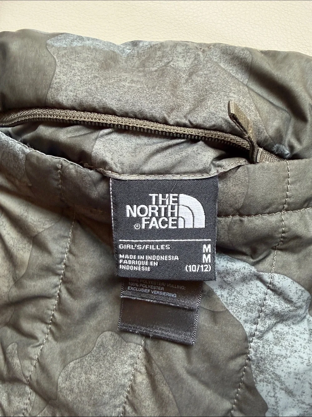 The North Face Girls Reversible Fleece Camo Jacket Purple Size M (10/12)
